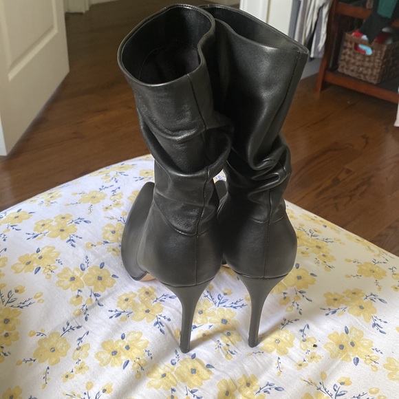 Nine West Jenn Leather Black Booties - Picture 7 of 10